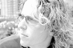 Folk Signer portrait, Ottawa