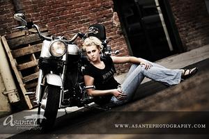 Senior Portrait by Asante Photography, 624 Main Street, Longmont, CO (303) 651-1633 http://asantephotography.com